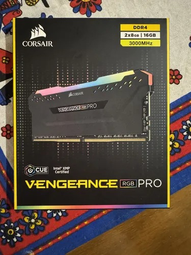 Pc Gamer Ryzen 7 5700g Con Placa De Video Amd Rx 6600 Xt 512 Gb 32 Gb Msi Rx 6600xt (Usado)
