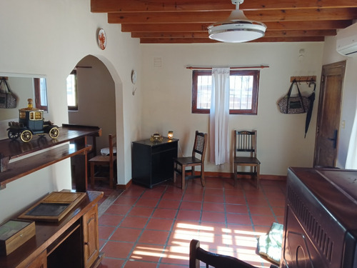 Casa Remodelada A Nuevo. Oportunidad. Venta O Permuta .apta Vivienda Permanente O Alquiler. Leer Descripcion Facilidades De Compra.-