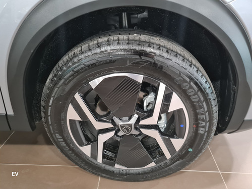 Peugeot 2008 1.0T Allure