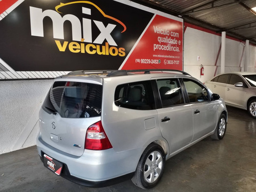 Nissan Grand Livina 1.8 16v Flex 4p Automático