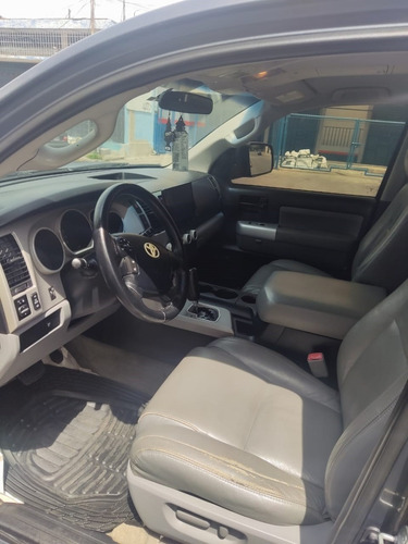 Imagen 7 de 10 de Toyota Sequoia