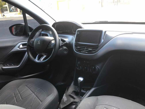 Peugeot 208 Allure 1.6 Tiptronic