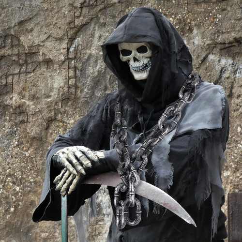 Cadena De Simulación De Halloween Con Barrera De Plástico De
