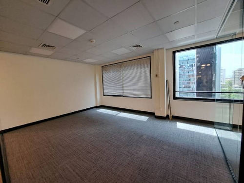 Imagen 2 de 8 de Arriendo Excelente Oficina Habilitada En Kennedy / 188 M2