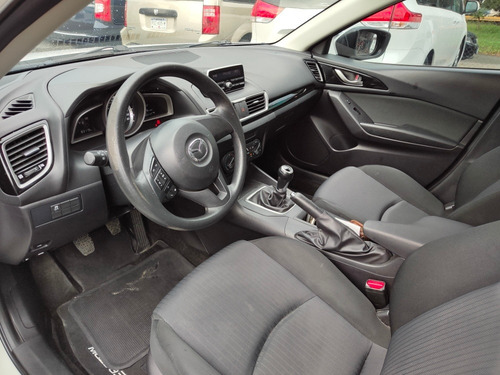 Imagen 10 de 11 de Mazda 3 2016 2.0 I Sedan Mt