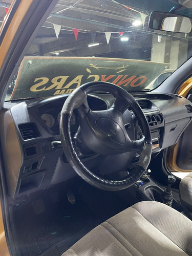Toyota Terios Año 2005. 4×4
