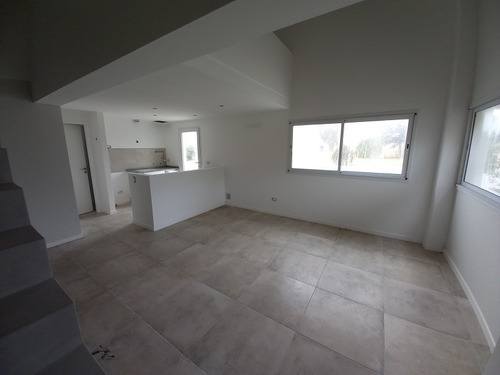Imagen 10 de 14 de Pinamar Venta. Departamento A Estrenar!! Centro. Financiado.