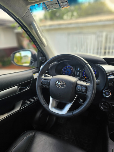 Toyota Hilux 2.8 Tdi Srx Cab. Dupla 4x4 Aut. 4p