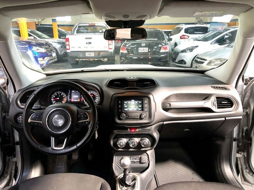 Imagen 7 de 14 de Jeep Renegade 1.8 Sport 2018