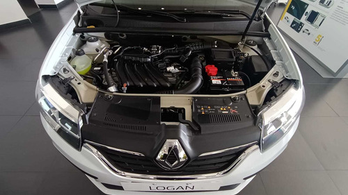 Imagen 5 de 16 de Renault Logan 1.6 Life Aa