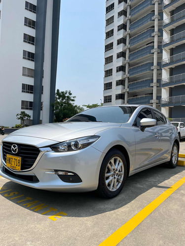 Mazda 3 2.0 Sport Touring