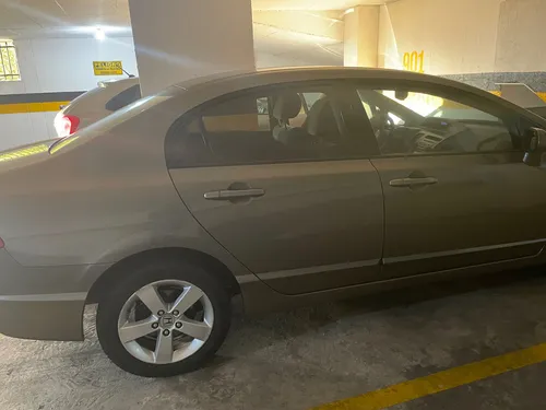 Honda Civic 1.8 Ex 4 p
