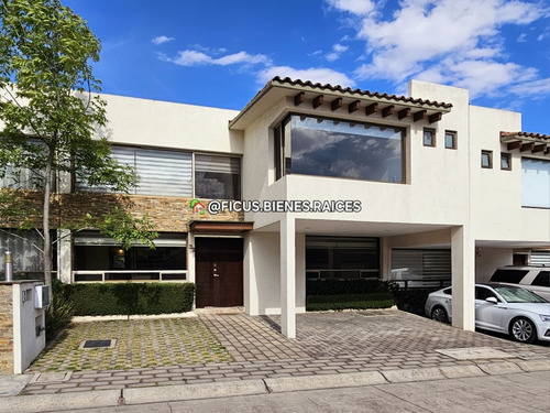 Casa En Venta En Calimaya, Residencial Valle De Las Fuentes
