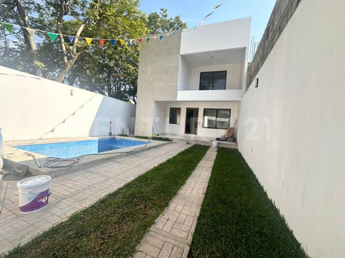 Casa Nueva En Pedregal De Las Fuentes