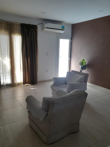 Imagen 12 de 23 de Prop. Comercial A Mts Panam.km.52! Gran Salon Y Depto Espacioso Con Jardin Al Frente!