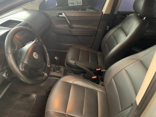 Vw Polo Sedan 1.6 Flex - Montes Car
