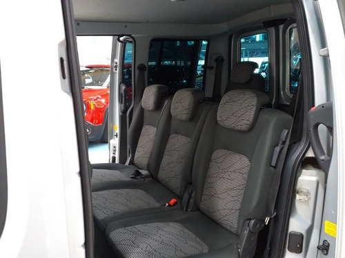 Imagem 5 de 10 de Fiat Doblo 1.8 Mpi Essence 7l