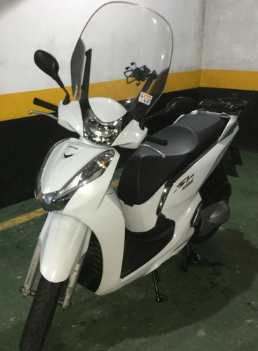 Imagem 2 de 25 de Honda Sh300i 2016 Branco Perolado Em Excelente Estado