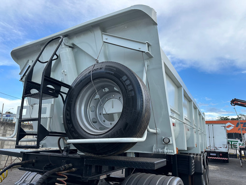 Carreta Semi Reboque Randon 25 Metros Com Pneus