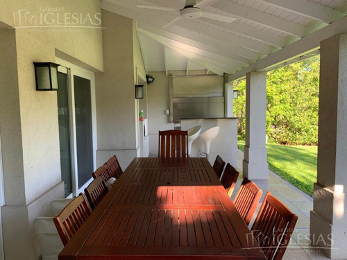 Imagen 25 de 30 de Casa - Los Castores En Venta