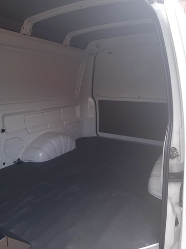 Imagen 9 de 14 de Mitsubishi Panel L300