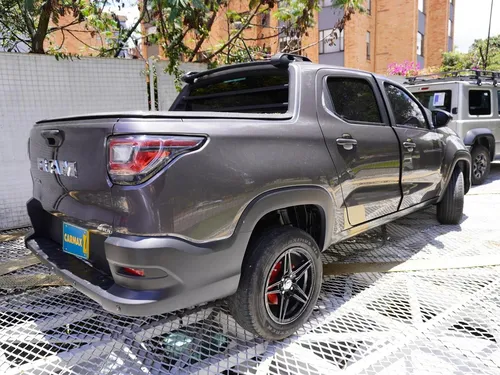 Ram 700 Slt Crew Cab Mt 1400cc 4x2