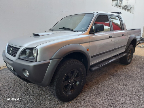 Mitsubishi L200 2.5 Gl Cab Dupla 4x4 4p