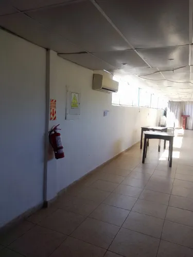 Alquilo. Local Comercial