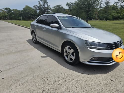 Volkswagen Vento 2.5 Advance Plus 170cv