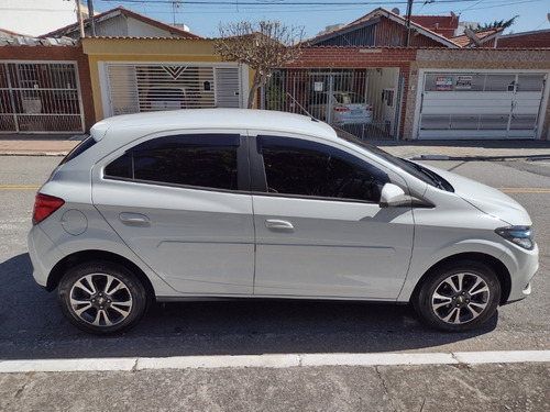 Imagem 2 de 10 de Chevrolet Onix Ltz 1.4 2016 Automático