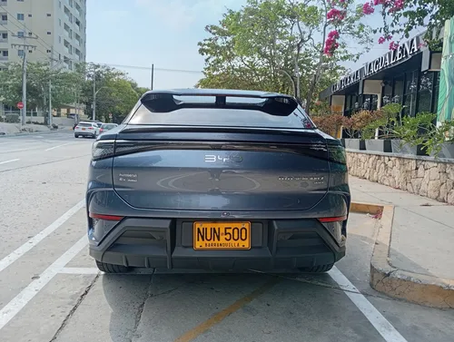 BYD Sealion 7