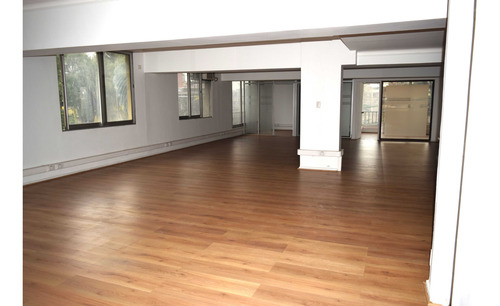 Remodelada, 379 M2. Miraflores Con Moneda (91420)
