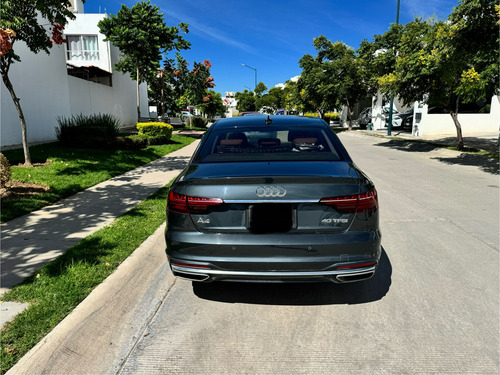 Audi A4 2.0 T Select 190hp Dsg