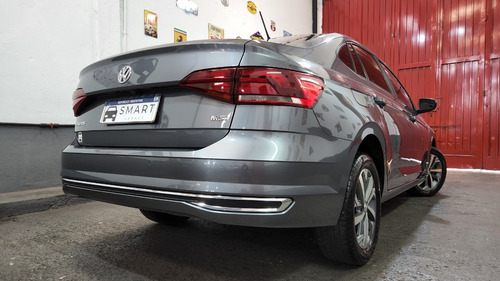 Imagen 20 de 23 de Volkswagen Virtus Highline 2020 1.6 Msi At Smart Garage