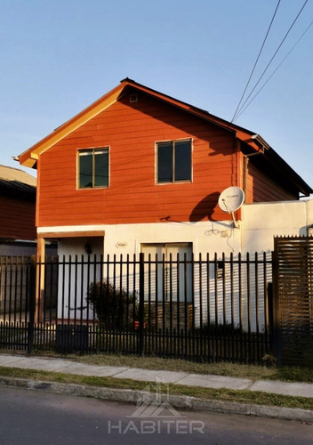 Amplia Casa En Venta De 4 Dorm. En Curicó
