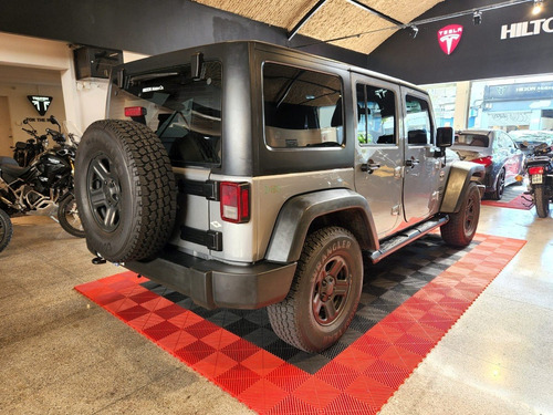 Imagen 8 de 15 de Jeep Wrangler Sport Motor 3.6 Hilton Motors Co