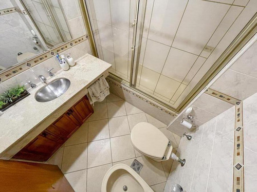 Imagen 15 de 20 de Piso Exclusivo 3 Dormitorios Al Frente - Zeballos 848