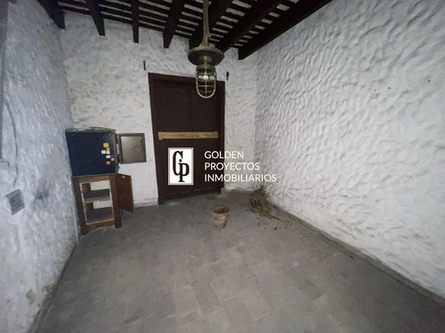 Venta De Edificio Esquina Padrón Unico En Ciudad Vieja