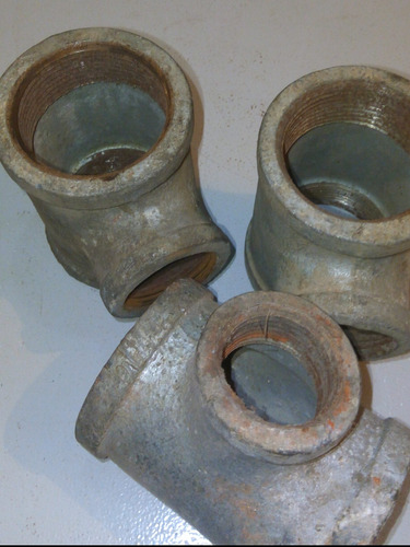Tee Galvanizada Reforzada De 1 1/2 A 1 Pulgada