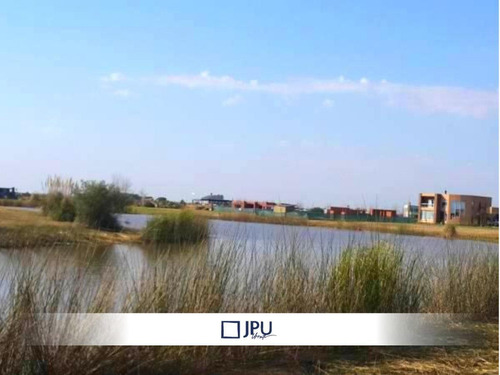 Imagen 9 de 12 de Lote En Venta En El Cantón Barrio Islas A Laguna