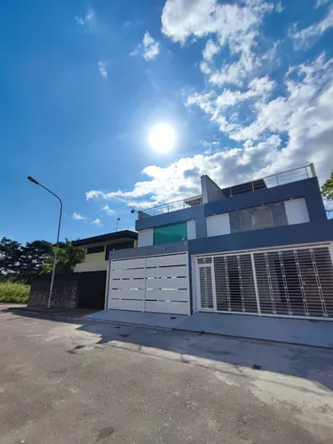 Casa En Urb Agua Clara