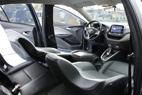 Chevrolet Onix 1.0T Premier Sedan At