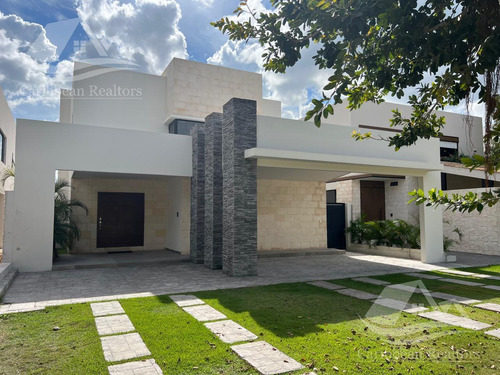 Casa En Venta Lagos Del Sol Cancún