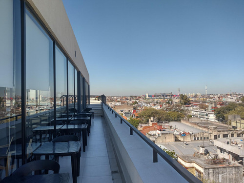 Monoambiente Con Balcón Terraza  En Alquiler -  Parque Chacabuco