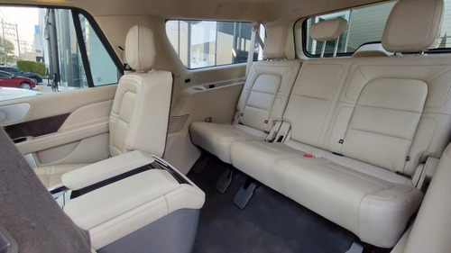 Imagen 15 de 15 de Lincoln Navigator 2020 3.5 Reserve L At