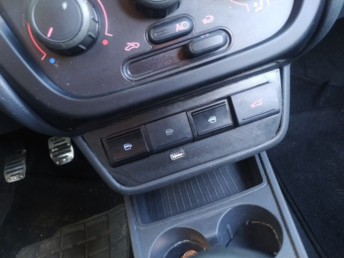 Volkswagen Voyage 2010 1.0 Total Flex
