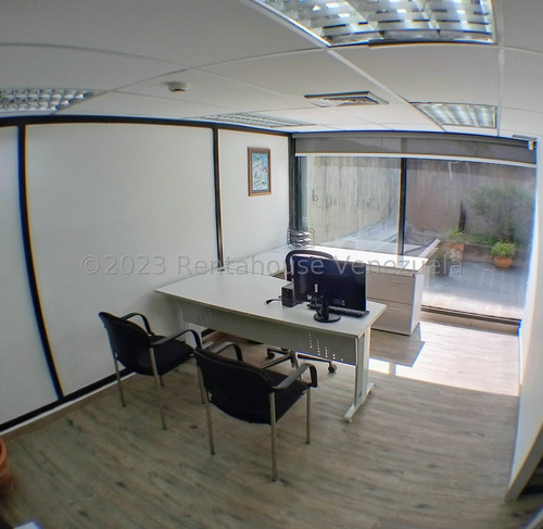 ¡oficina Maravillosa En Piso Pent-house, Torre Emblematica! - El Rosal // El Rosal, Av. Venezuela // Luis Gómez, Mls 24-1656