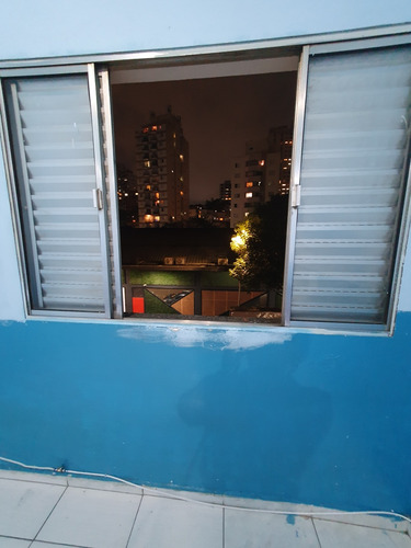 Aluga Quarto Para Rapazes Ou Moças Excelente Localização.