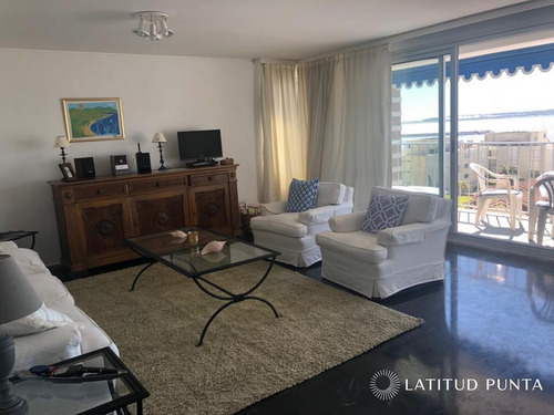 Apartamento En Península- Ref: 123