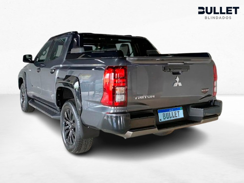 Mitsubishi Triton 2.4 Katana Cab. Dupla 4X4 Aut. 4P